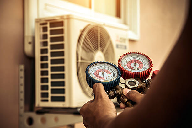 Professional Hvac technician working in Stockholm, NJ